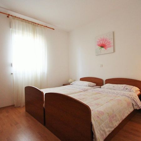 Apartment Bilic With Balcony Porec Exterior photo