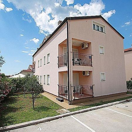 Apartment Bilic With Balcony Porec Exterior photo