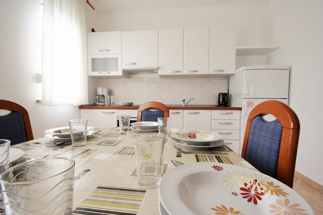 Apartment Bilic With Balcony Porec Exterior photo