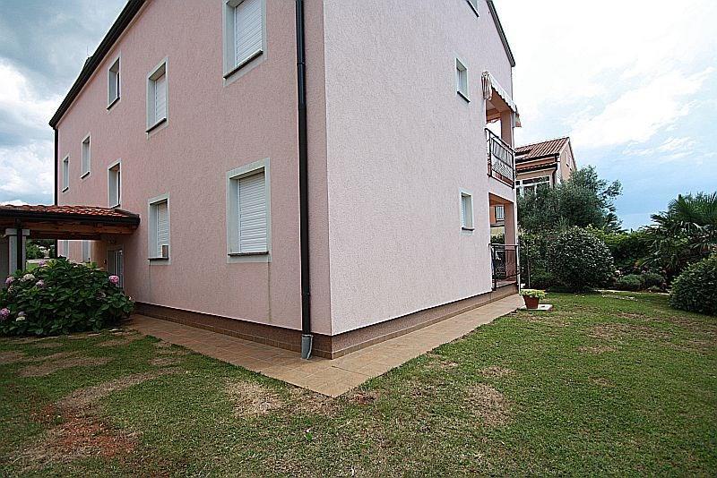Apartment Bilic With Balcony Porec Exterior photo